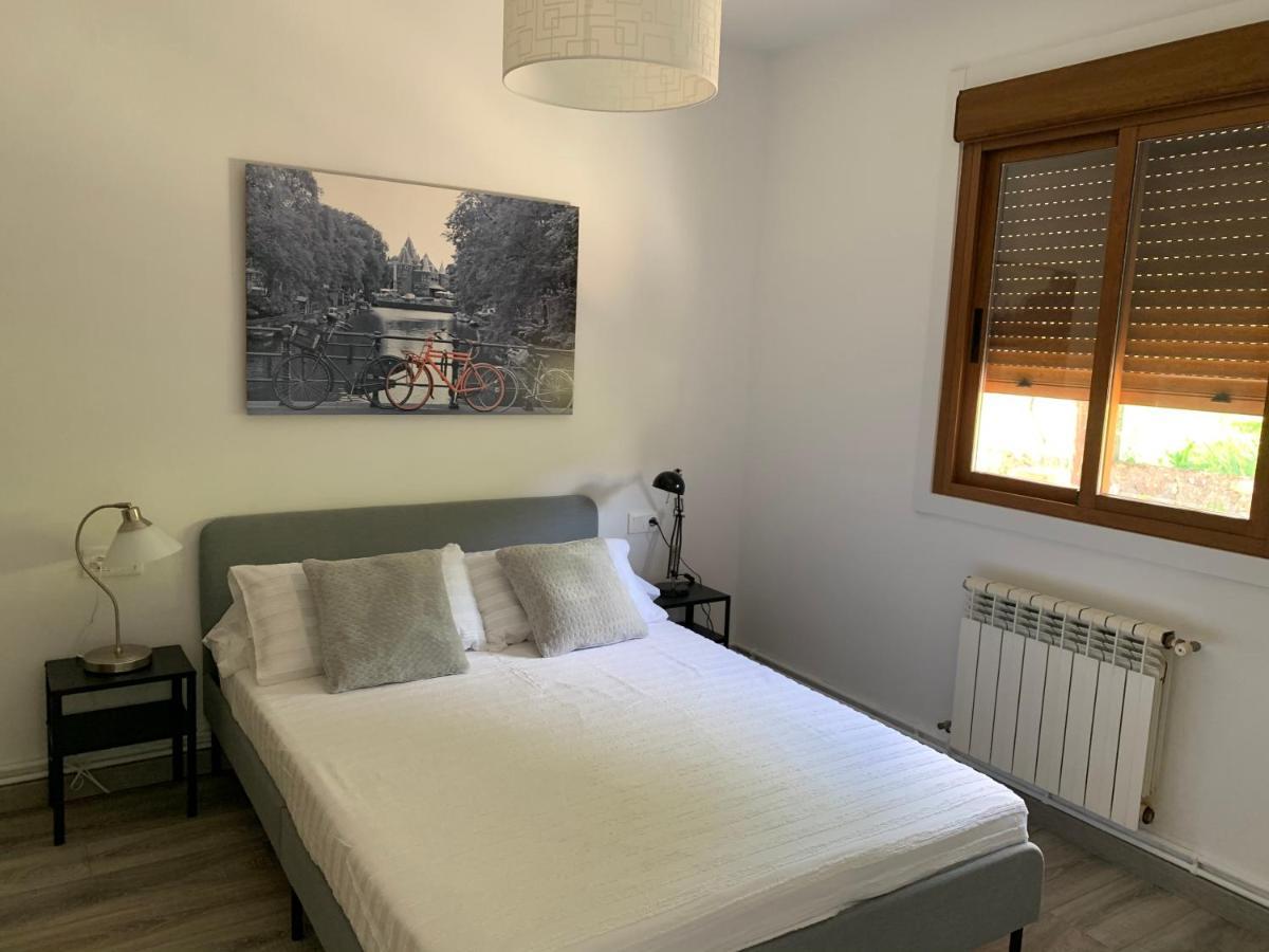 A Casa Vermella Con Jardin A 10 Minutos De Santiago De Compostela Lejlighed Ortono Eksteriør billede