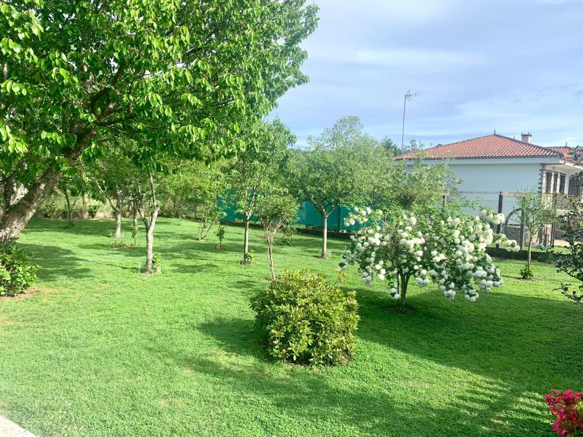 A Casa Vermella Con Jardin A 10 Minutos De Santiago De Compostela Lejlighed Ortono Eksteriør billede